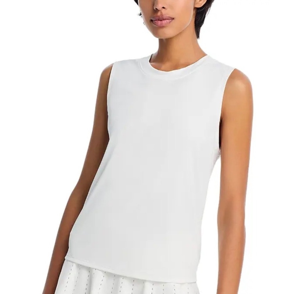 Minimalist White Crewneck Sleeveless Tank